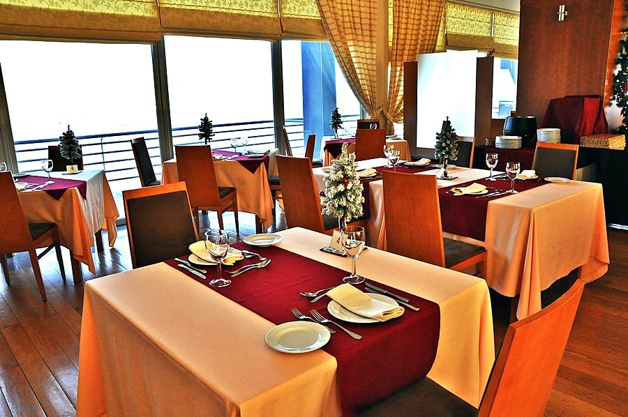 Hotel Versatile กัวร์ดา ภายนอก รูปภาพ